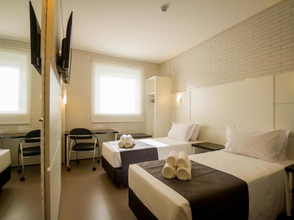 Hotel Confiance Barigui Куритиба Экстерьер фото