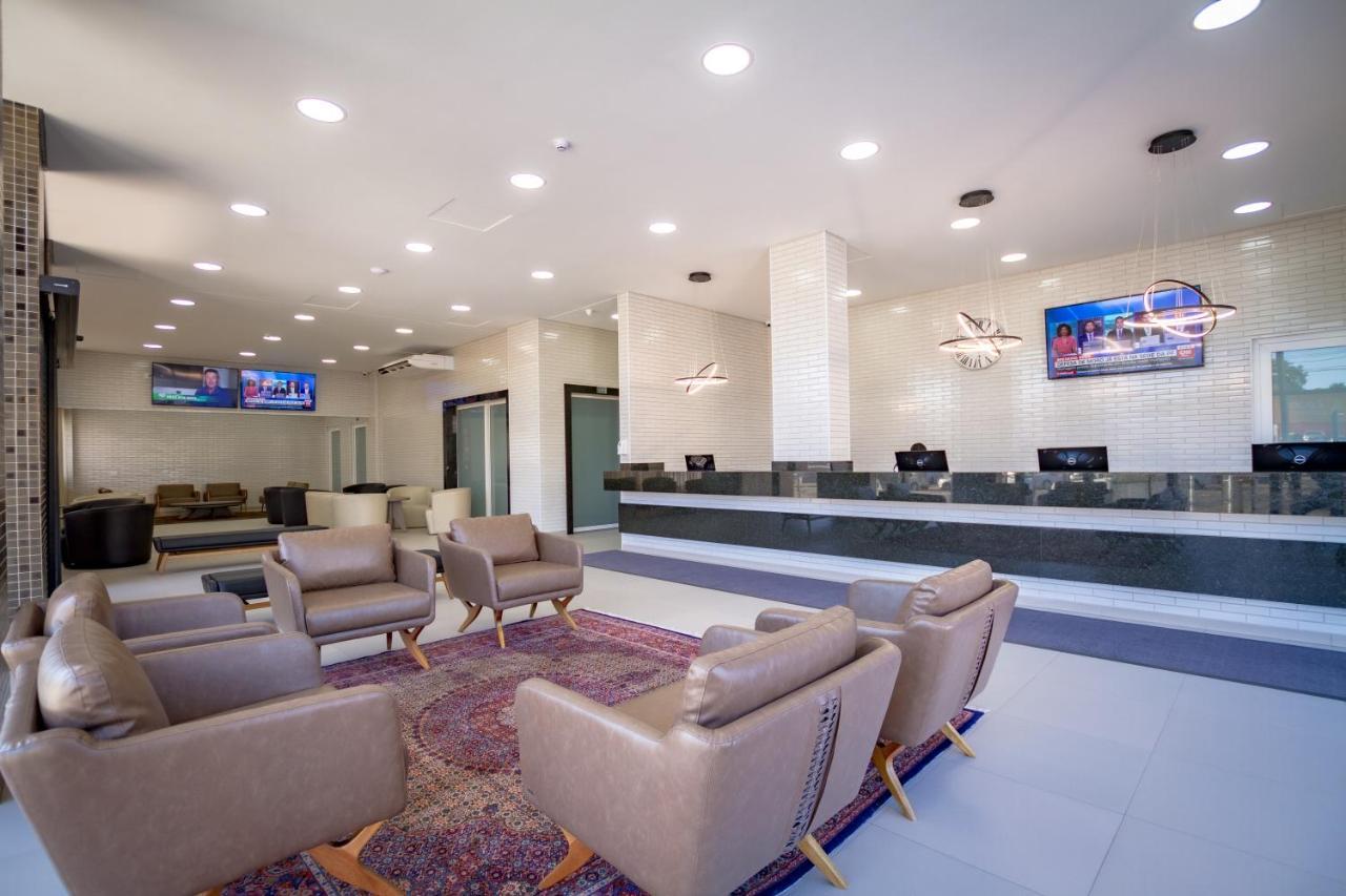 Hotel Confiance Barigui Куритиба Экстерьер фото