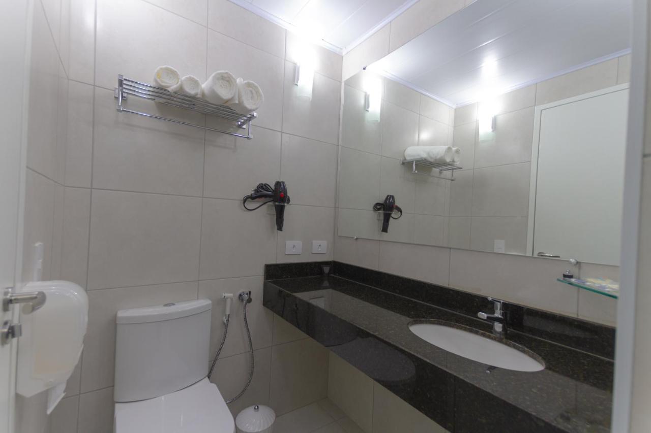 Hotel Confiance Barigui Куритиба Экстерьер фото